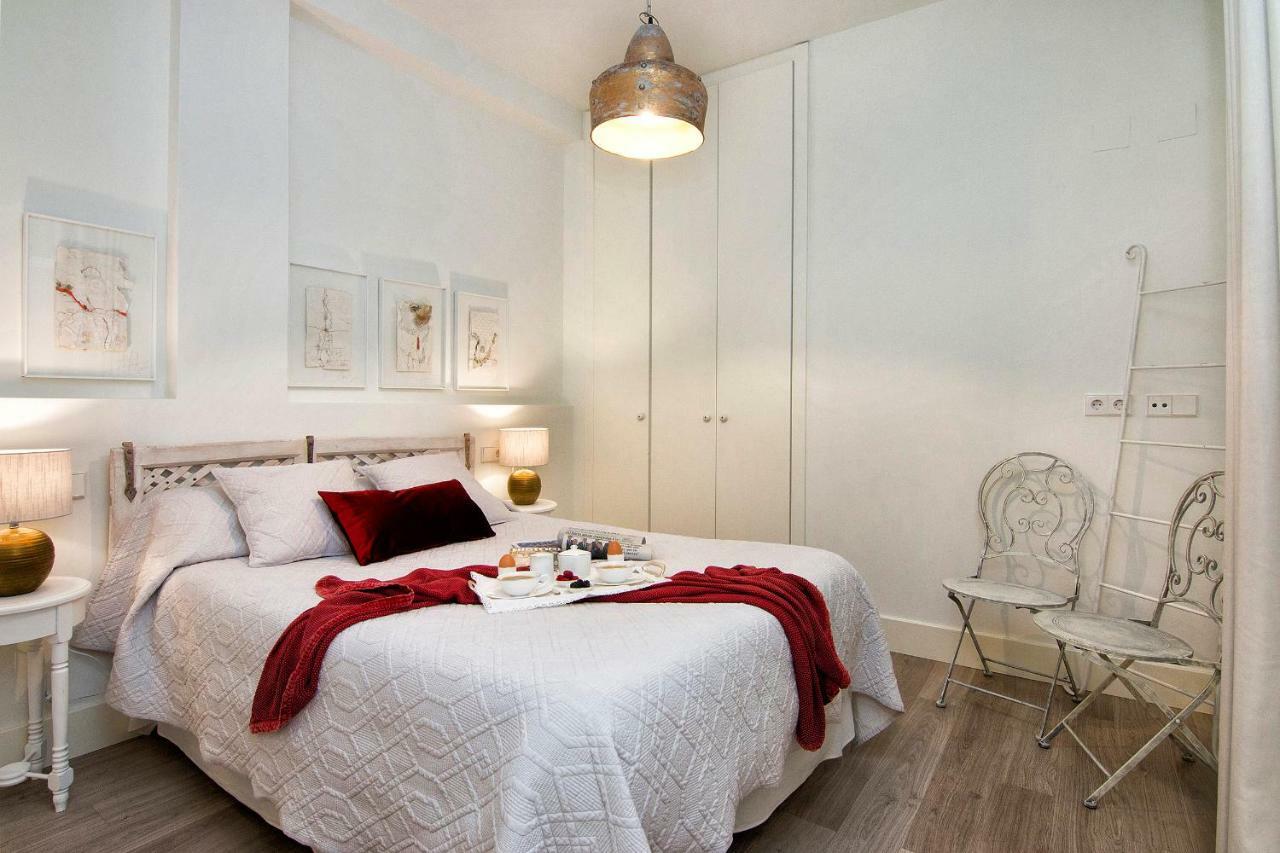 Central Deluxe Apartments Granada Bagian luar foto