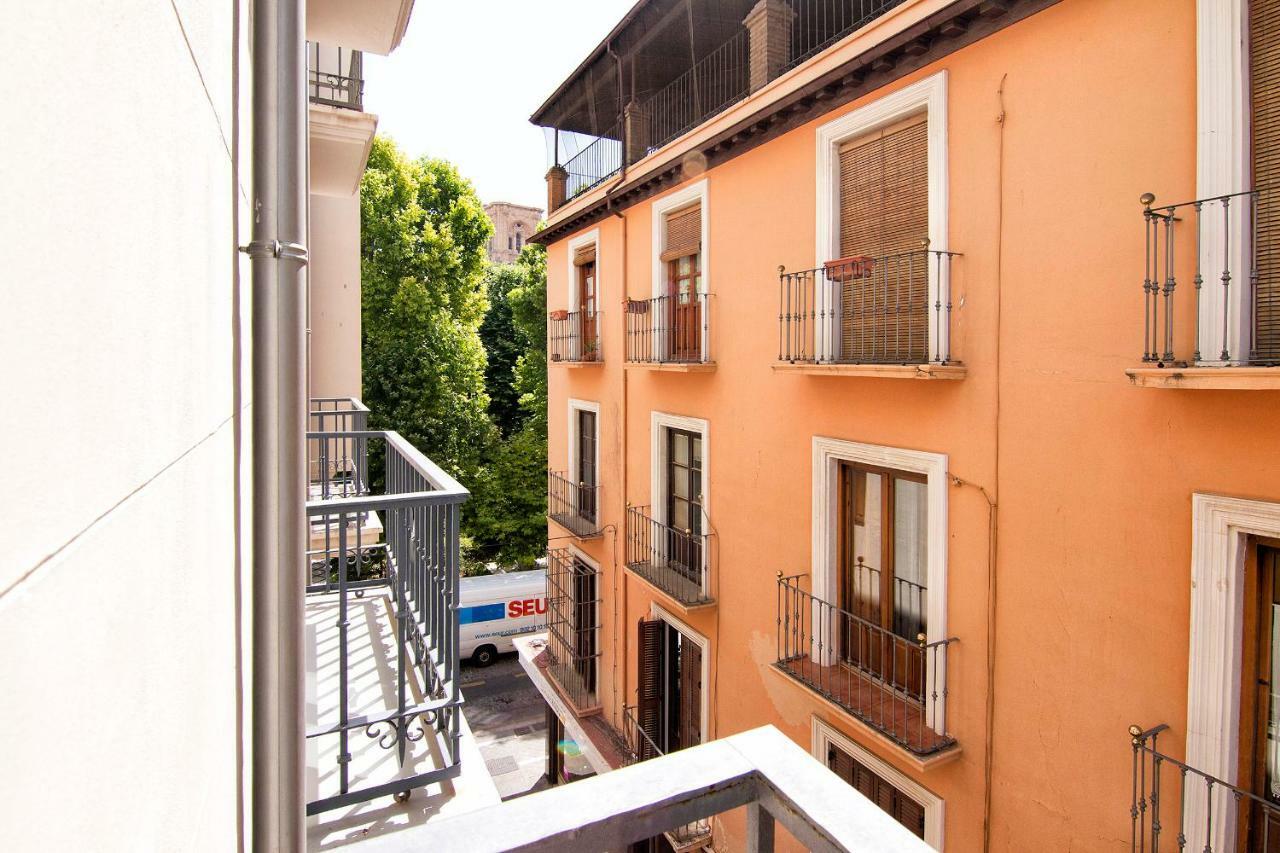 Central Deluxe Apartments Granada Bagian luar foto