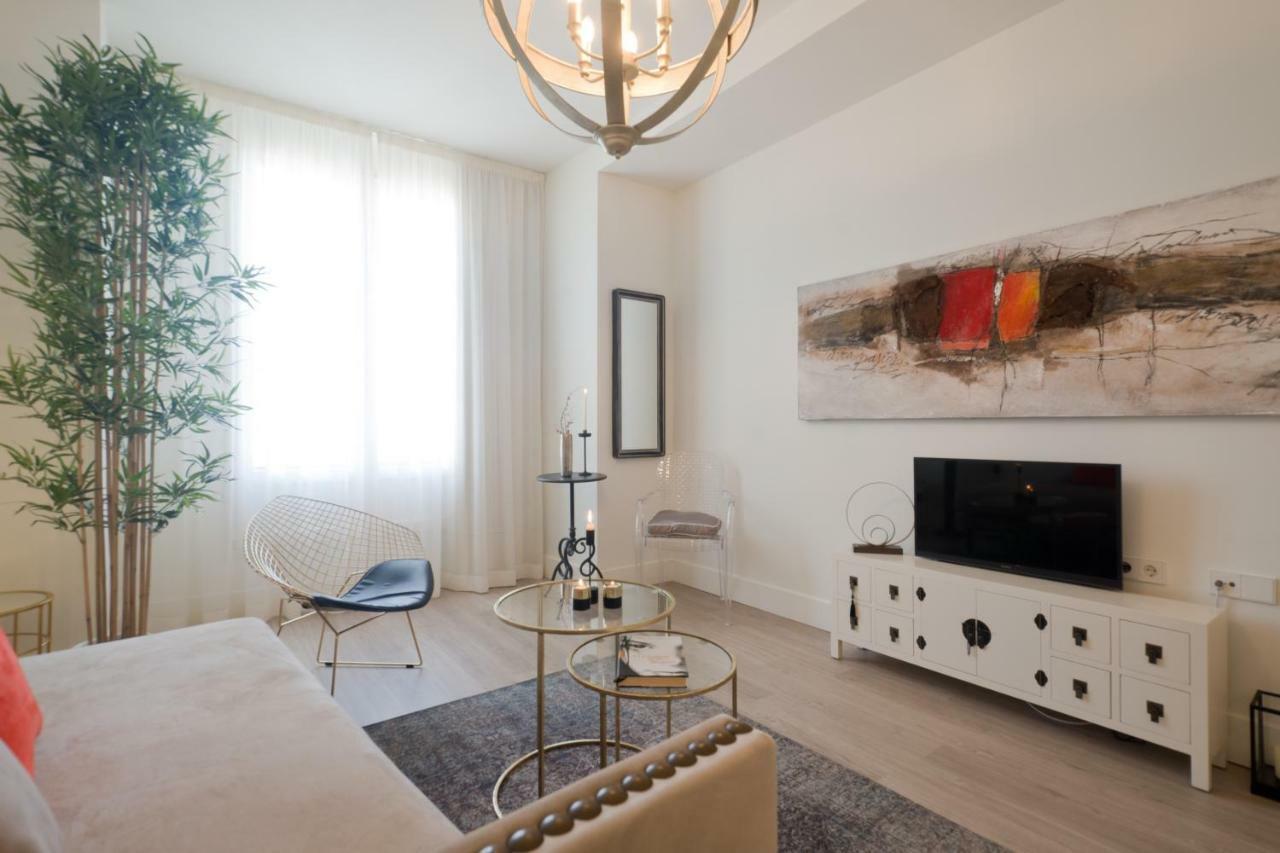 Central Deluxe Apartments Granada Bagian luar foto