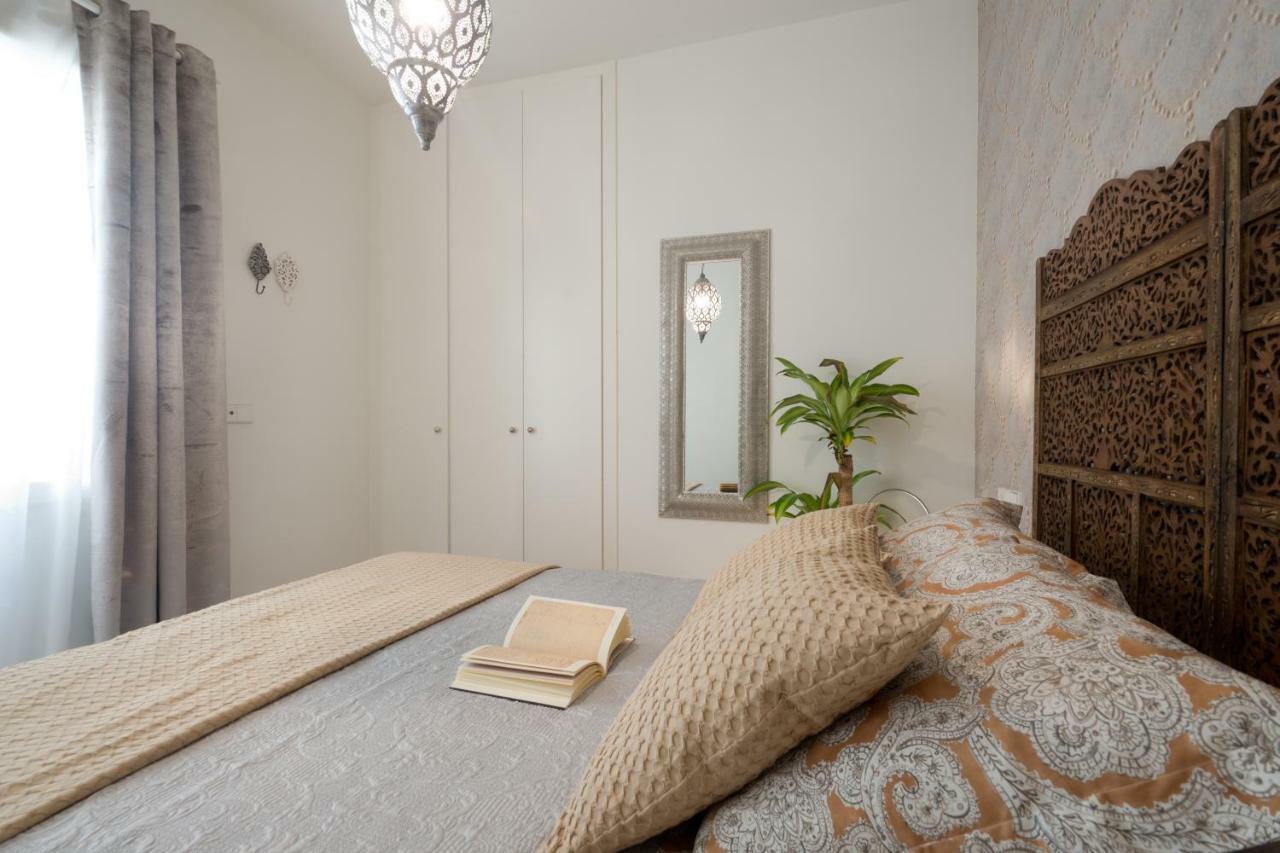 Central Deluxe Apartments Granada Bagian luar foto