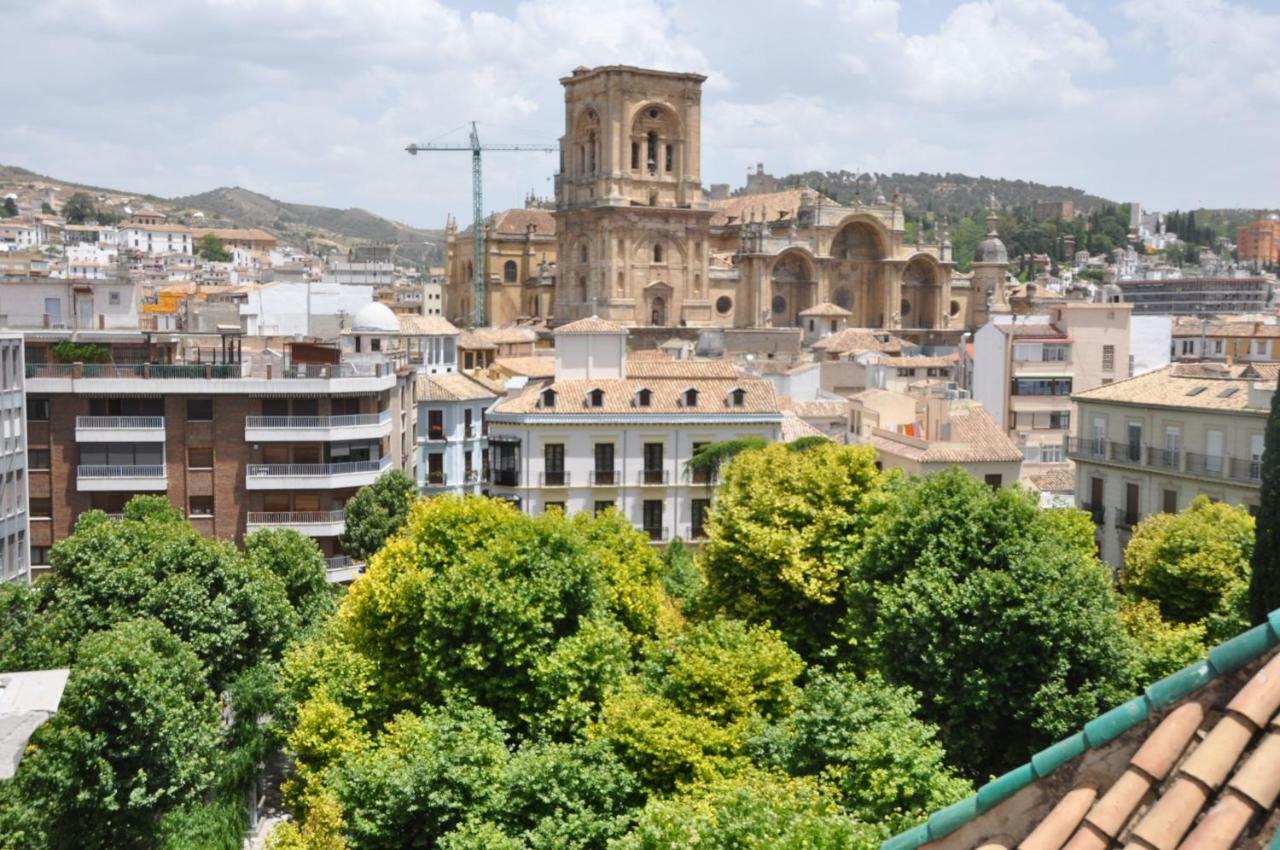Central Deluxe Apartments Granada Bagian luar foto